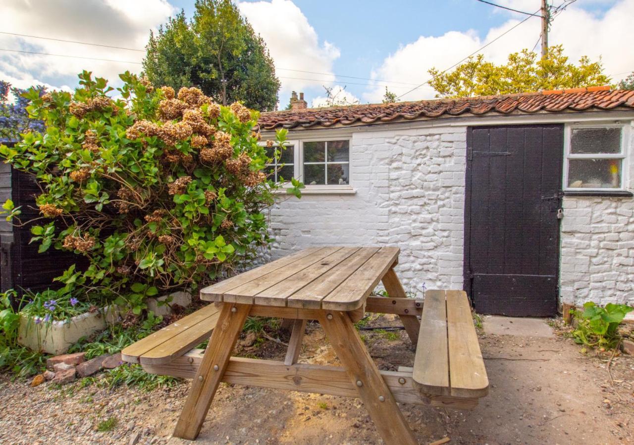 The Old Sweet Shop Villa Wells-next-the-Sea Exterior photo